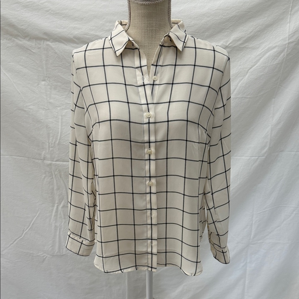 Banana Republic Classic Cream Checkered Women’s Shirt